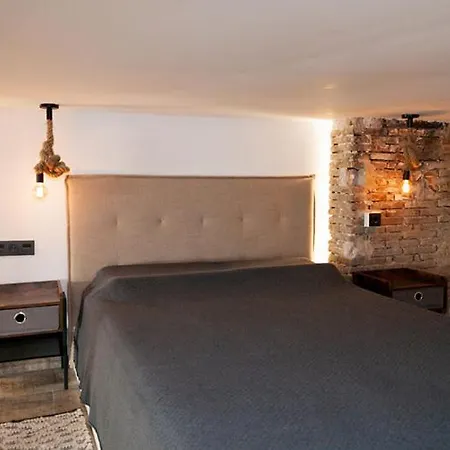 Apartment Bocairenthomes, En Pleno Centro De Bocairent, Con Pequena Piscina Y Parking Privado
