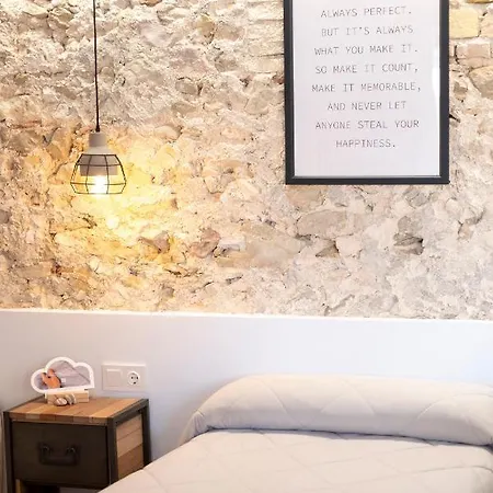 Apartment Bocairenthomes, En Pleno Centro De Bocairent, Con Pequena Piscina Y Parking Privado *