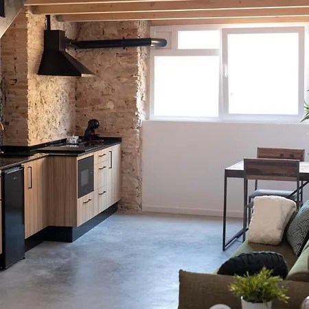 Bocairenthomes, En Pleno Centro De Bocairent, Con Pequena Piscina Y Parking Privado Bocairent