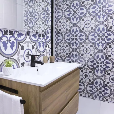 Bocairenthomes, En Pleno Centro De Bocairent, Con Pequena Piscina Y Parking Privado Apartment